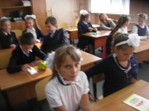 Решить уравнение : а)х2/х2-9=12-х/х2-9 б) 6/х-2+5/х=3